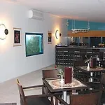فندق شاناك