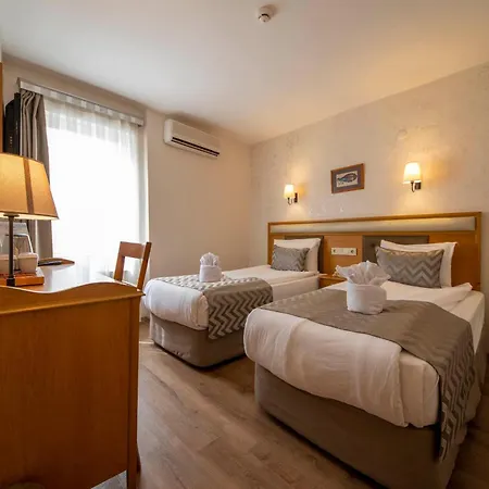 Canak Hotel