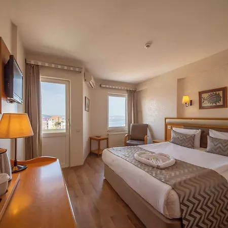 Canak Hotel